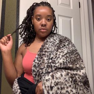 Meet your Posher, Retha